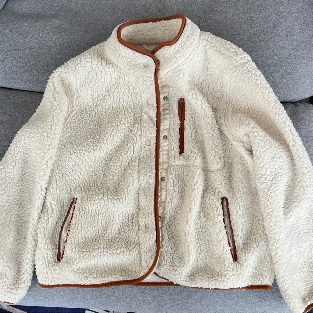 Universal Thread Cream Sherpa Jacket
